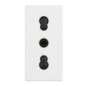 LEGRAND CLASSIA UTICNICA 2P+E 10/16A SA ZAST. KONT. BIJELA 1M   RW4180